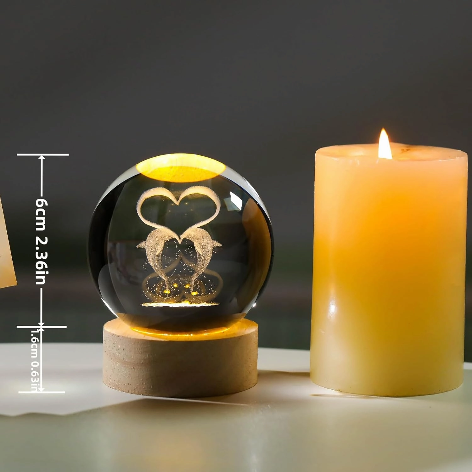3D Dolphin Crystal Ball Figurines Gifts, Crystal Ball Lamp with Wooden Light Base, Laser Engraved Dolphin Glass Sphere Home Decor