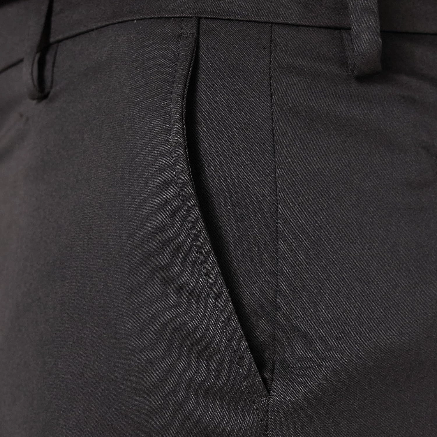Amazon Essentials Men's Slim-Fit Stretch Golf Short