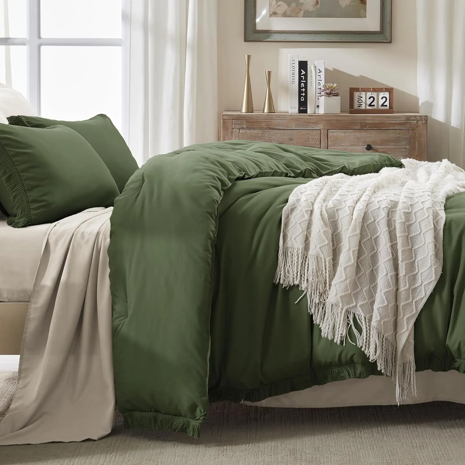 Andency Olive Green Comforter Set Full Size, 3 Pieces Boho Tassel Lightweight Bedding Comforter Sets, All Season Soft Fluffy Fringe Bed Set (79x90In Comforter & 2 Pillowcases)
