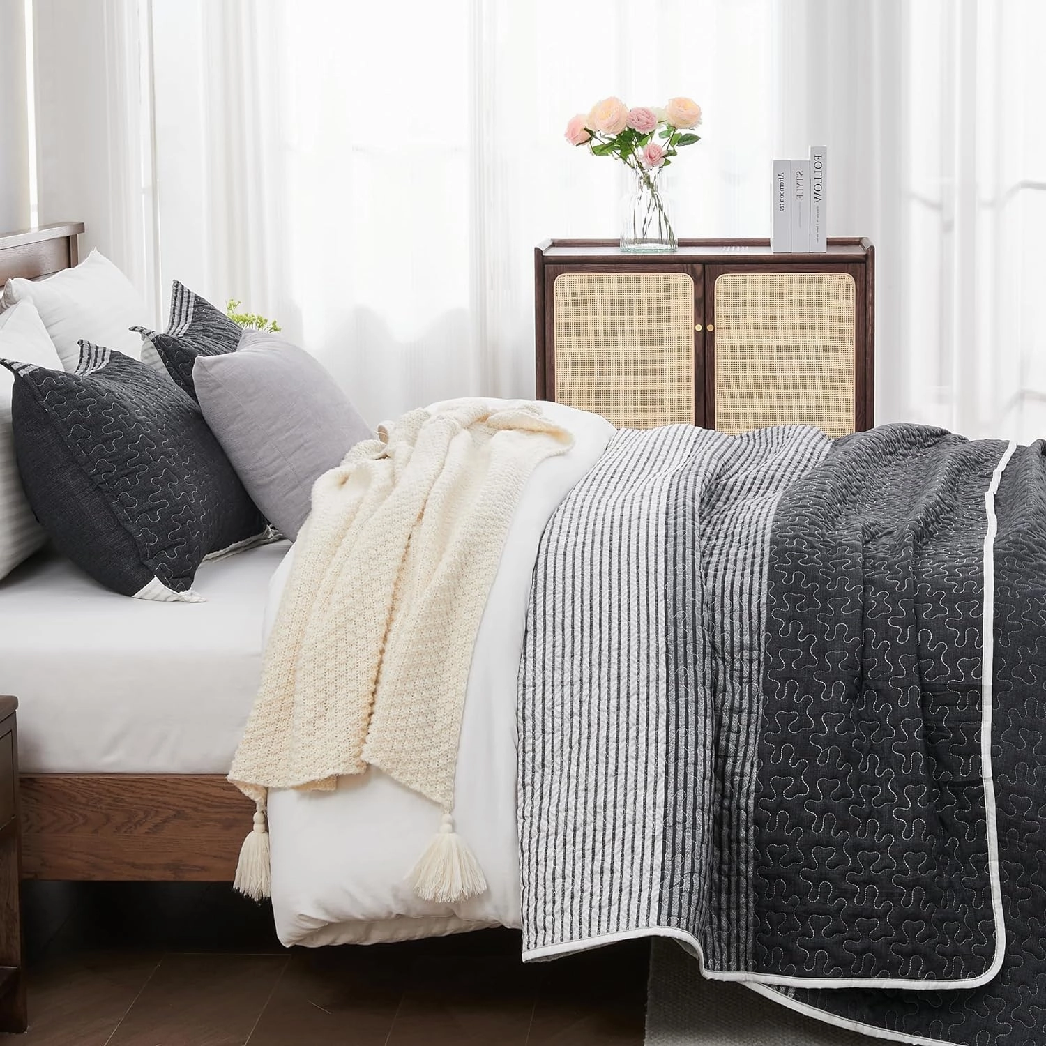 Andency California King Quilt Set Black and White, 3 Pieces Grey Ultra Soft Lightweight Cal King Bedspreads & Coverlets Set, Patchwork Striped Quilted Bedding Sets for All Seasons (112"x104")