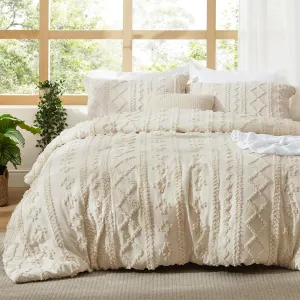 Bedsure Tufted Boho Comforter Set Oversized Queen - Beige Boho Bed Set, GentleSoft™ 3 Pieces Farmhouse Shabby Chic Embroidery Bedding, Gifts for Woman, Soft Jacquard Comforter for All Seasons