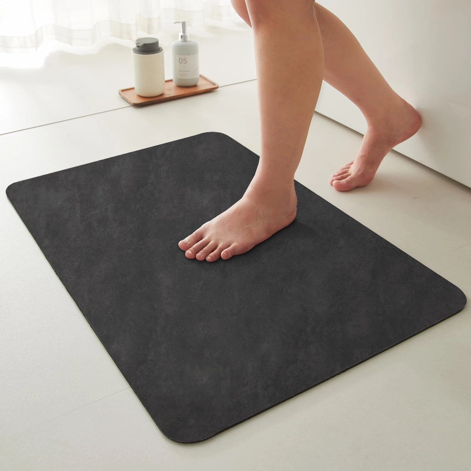 Black Bath Mat, Bathroom Rugs Non Slip Washable Thin Absorbent Quick Dry Bath Mat Fits Under Door Bathroom Floor Mat Perfect for Bath, Shower, or Sink 16"x24" Black