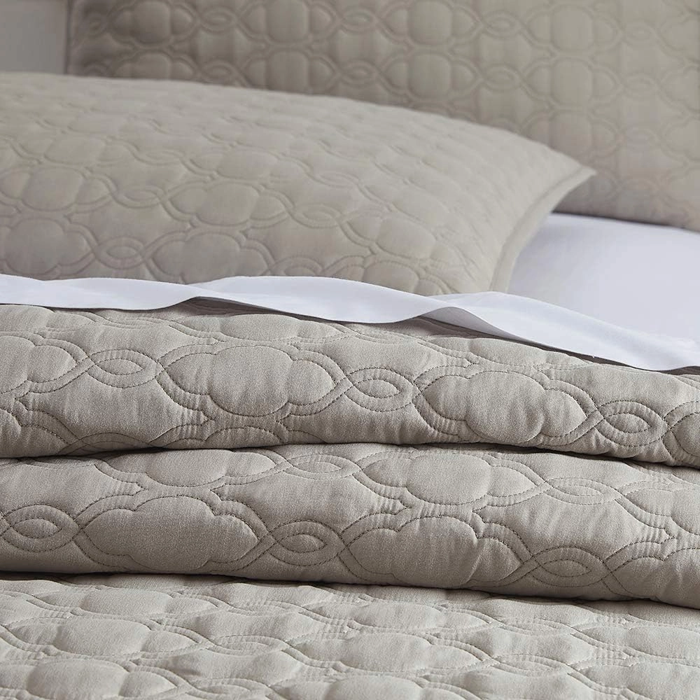 BOURINA Quilt Set Coverlet Set Quilting Bedspread 3-Piece Quilt Set Microfiber Lightweight, Queen 90" x 92" Beige