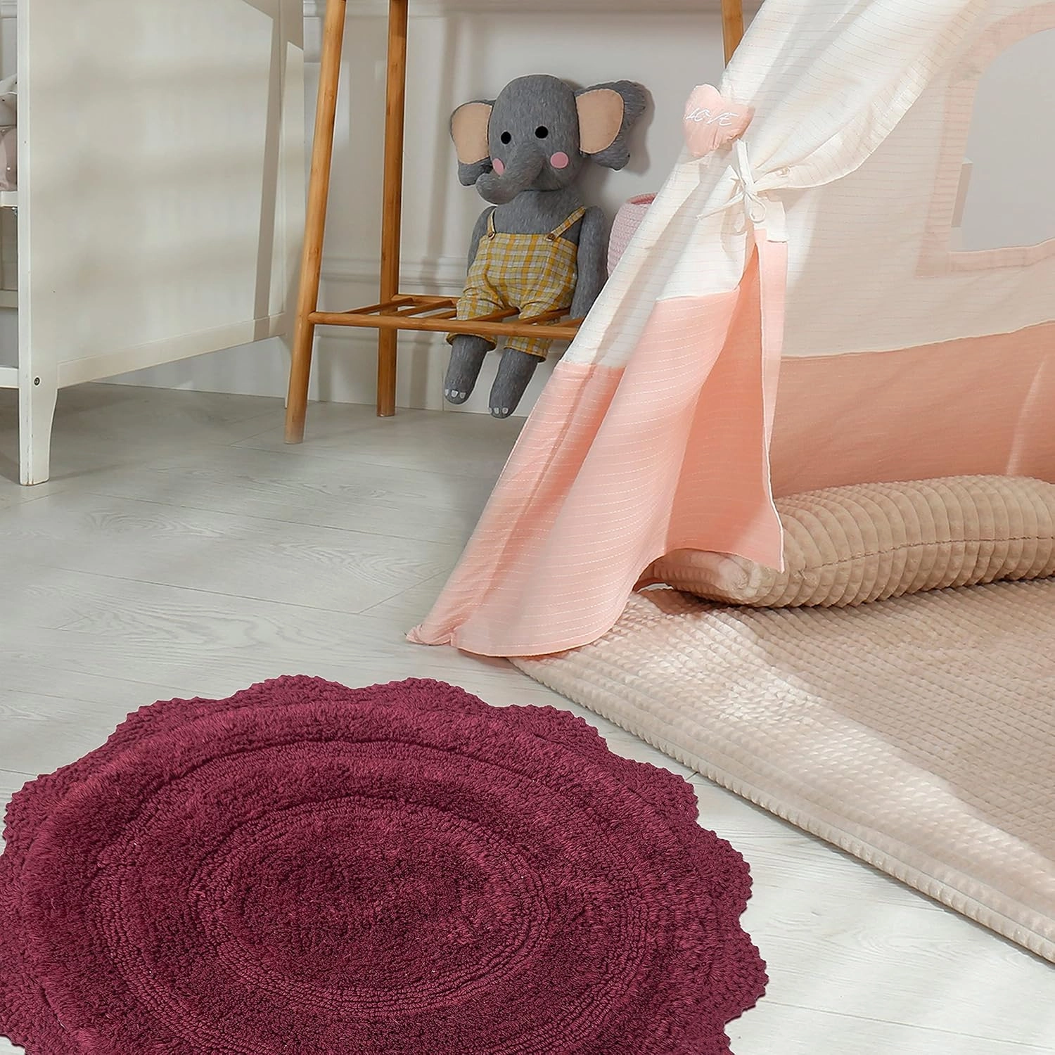 Chardin home Burgundy Crochet Bathrug,100% Cotton Round bathmat with artisanally Handcrafted Crochet Border, 24 Inch Diameter, Perfect for Half Baths, Powder Rooms, bathrooms