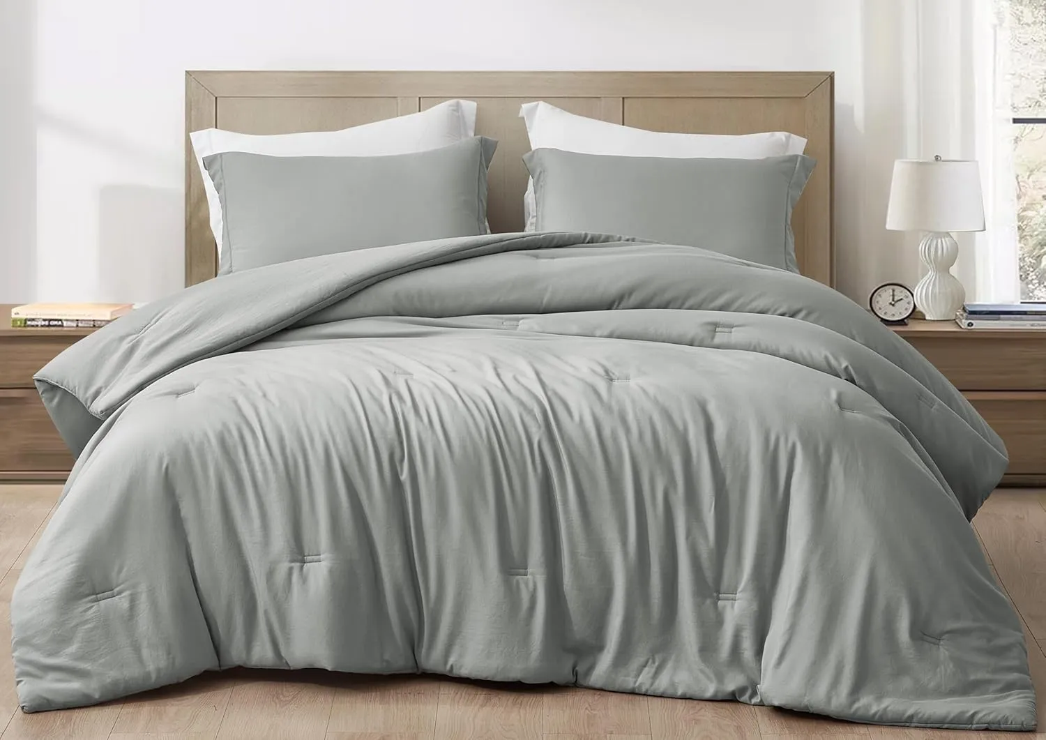 Chezmoi Collection Cliff 3-Piece Lightweight Cooling Comforter Set, Queen- Rayon Derived from Bamboo & Polyester Blended, Soft Breathable Bedding for Hot Sleepers, Light Gray