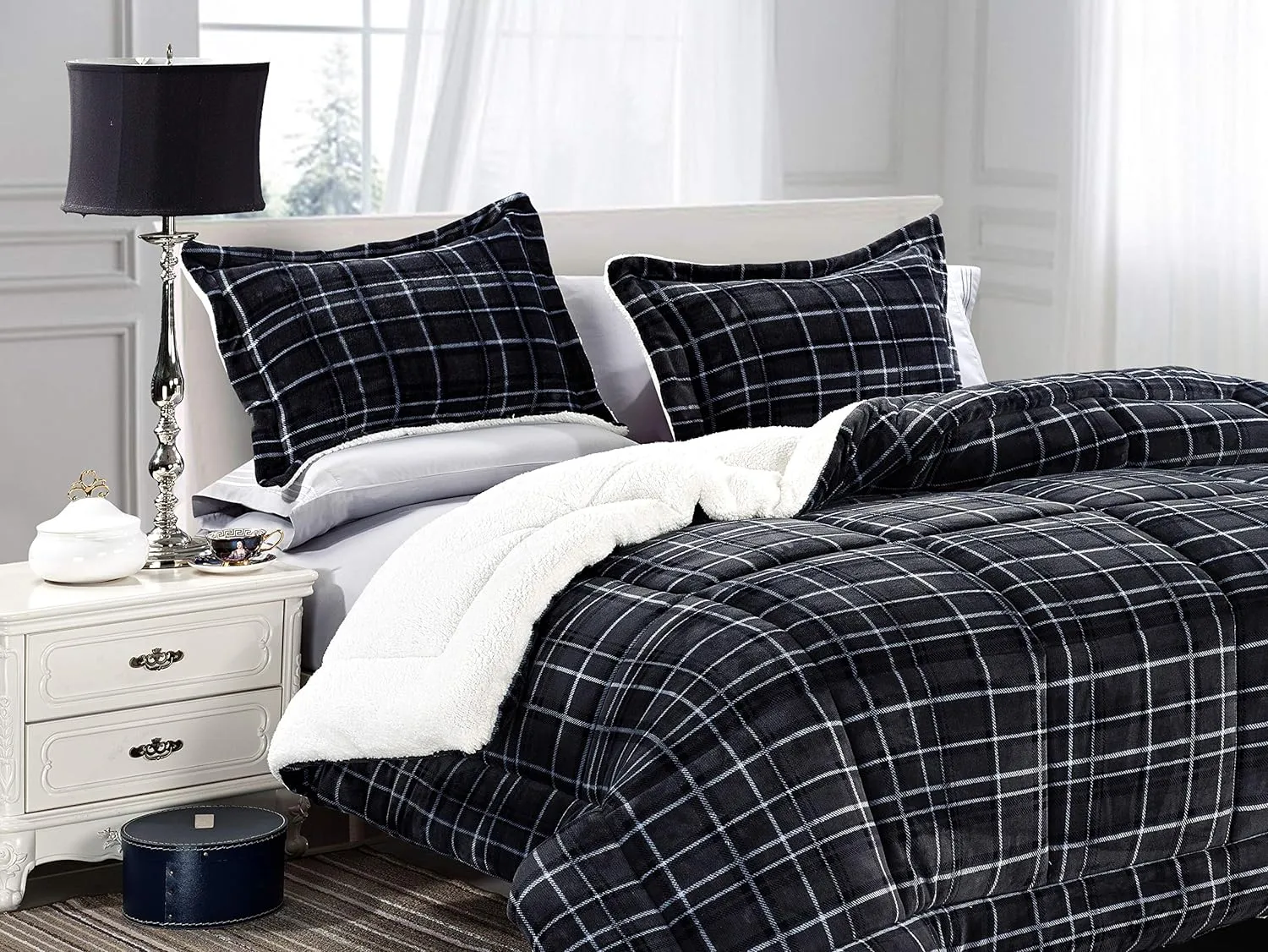 Elegant Comfort Softest, Coziest Heavy Weight Plaid Pattern Micromink Sherpa-Backing Premium Quality Down Down Alternative Micro-Suede 3-Piece Reversible Comforter Set, King/Cal King, Black