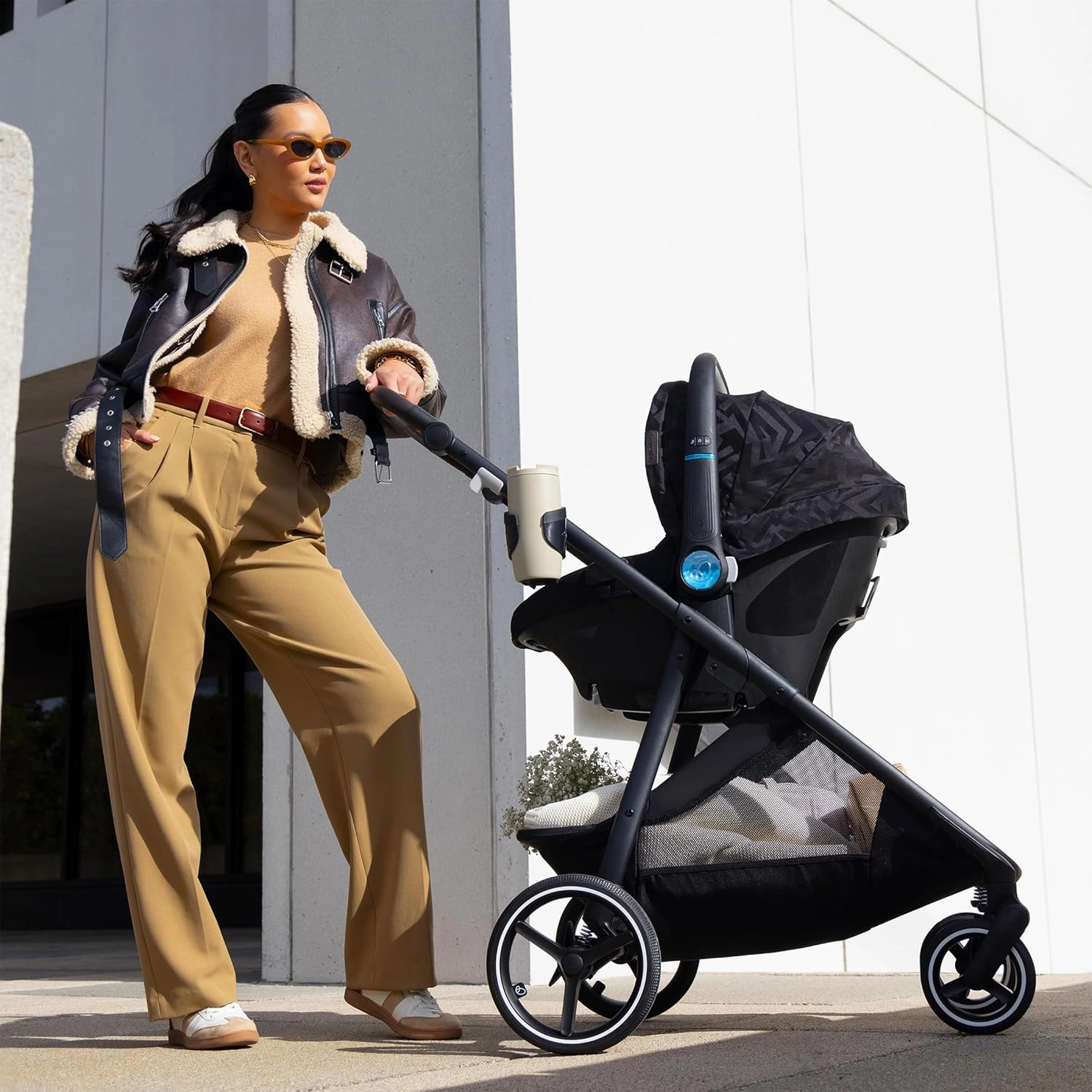 Evenflo Shyft Intuiti  Travel System Featuring Revolve180 LiteMax NXT with SensorySoothe (Dubhan Black)