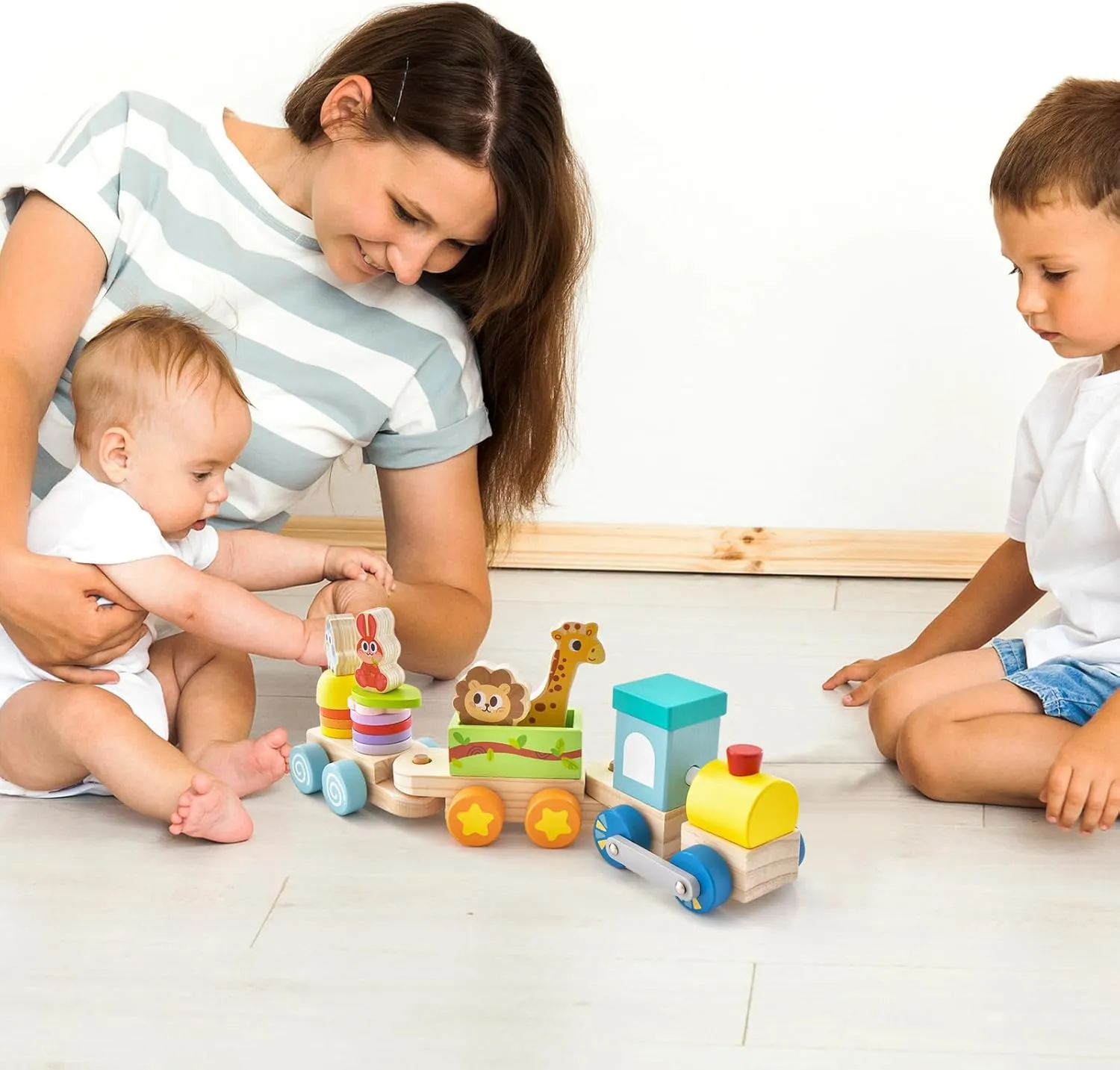 HONEY JOY Wooden Train Set, 3 Pcs Stacking Train Cars with Cute Blocks, Classic Montessori Educational Toy for Toddlers, Train Toys for Boys Girls
