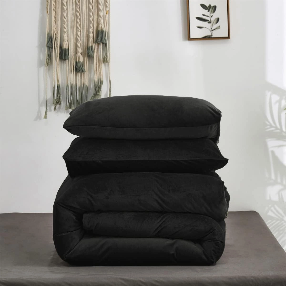 Houseri Black Velvet Comforter Set - King Size Bedding Sets with Fluffy Comforter, Fuzzy Men & Women All Black Flannel Bed Blanket, Soft Sherpa Comforter Sets