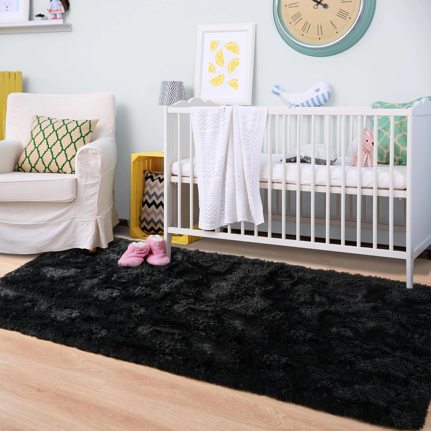 HQAYW Fluffy Runner Rug for Bedroom Living Room, Soft Shaggy Kids Girls Room Rugs Bedside Rug Dorm Rug with Non Slip Backing Plush Fuzzy Hallway Carpet Indoor Home Decor, 2' x 6', Black