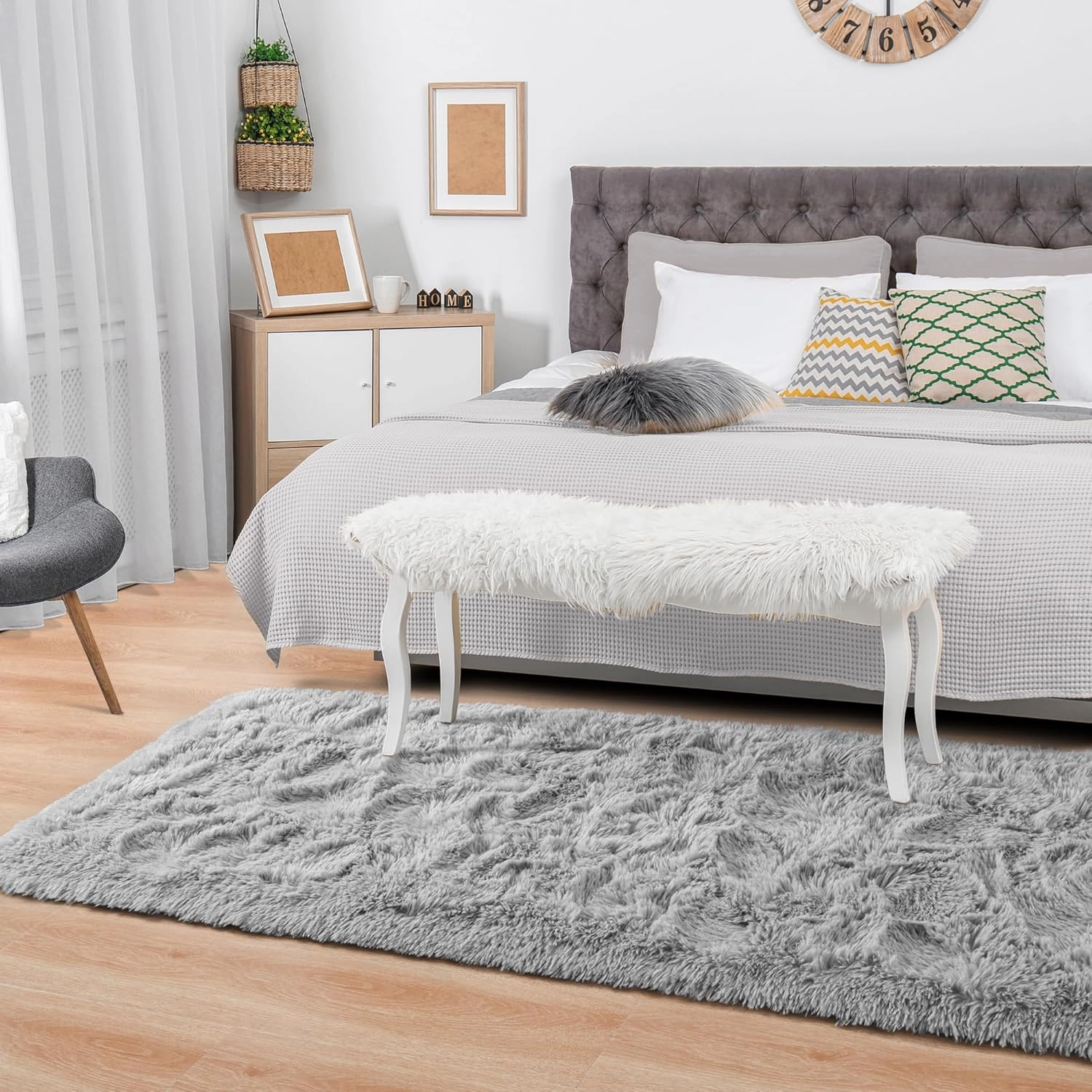 HQAYW Fluffy Runner Rug for Bedroom Living Room, Soft Shaggy Kids Girls Room Rugs Bedside Rug Dorm Rug with Non Slip Backing Plush Fuzzy Hallway Carpet Indoor Home Decor, 2' x 6', Grey