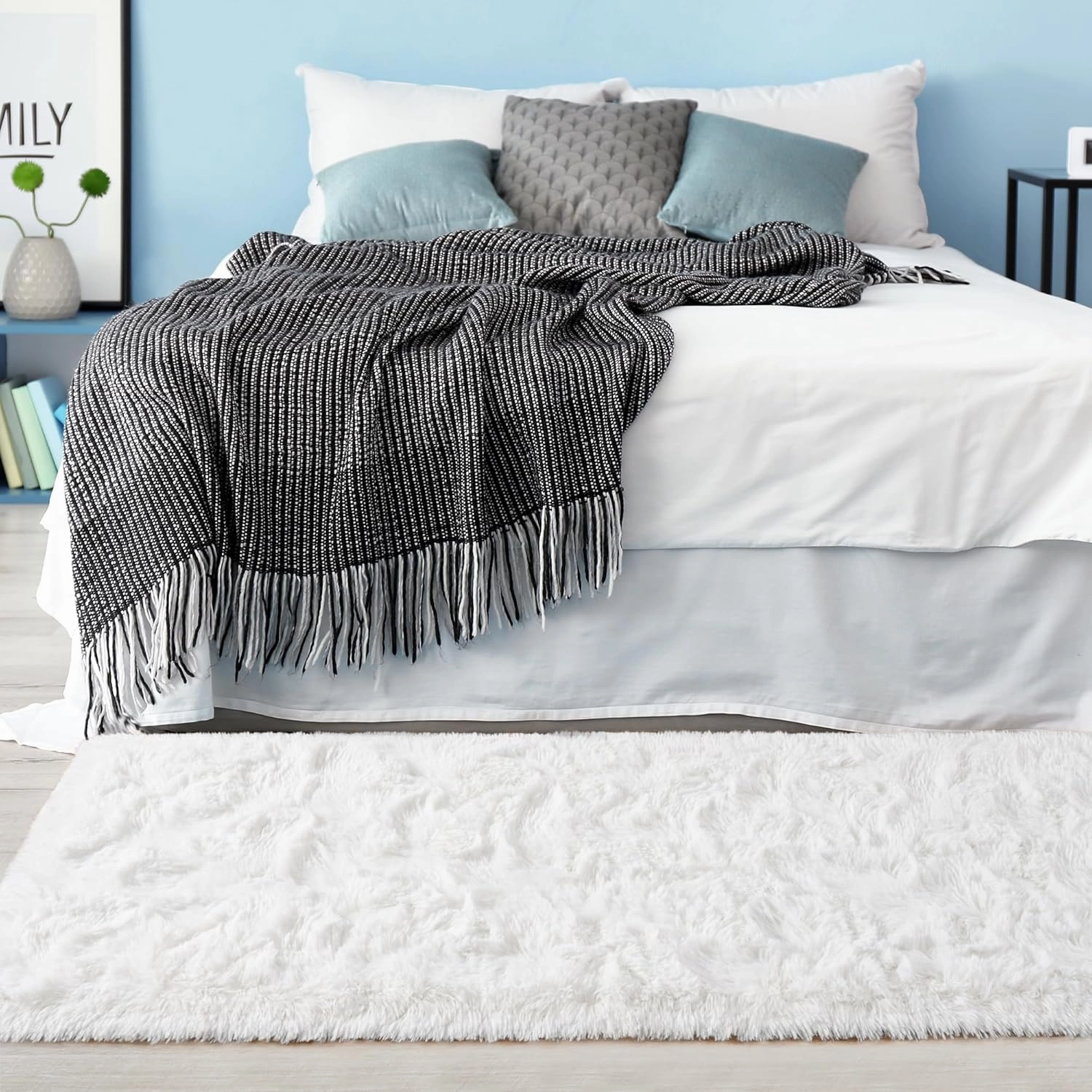 HQAYW Fluffy Runner Rug for Bedroom Living Room, Soft Shaggy Kids Girls Room Rugs Bedside Rug Dorm Rug with Non Slip Backing Plush Fuzzy Hallway Carpet Indoor Home Decor, 2' x 6', Ivory
