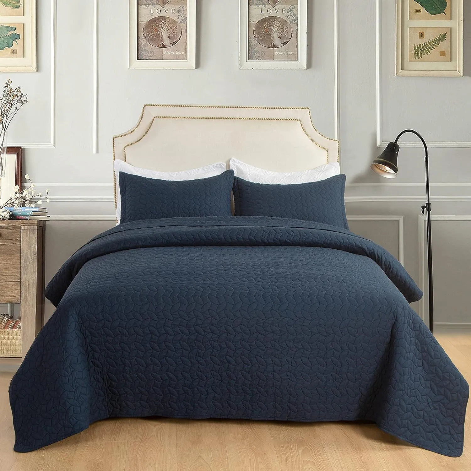 Hygge Hush Summer Quilt Set, Full Queen Size Navy Blue Leaves Pattern 3 Pieces Quilt Set, Oversized Modern Style Bedspread Set for All Season (1 Quilt & 2 Pillow Shams)