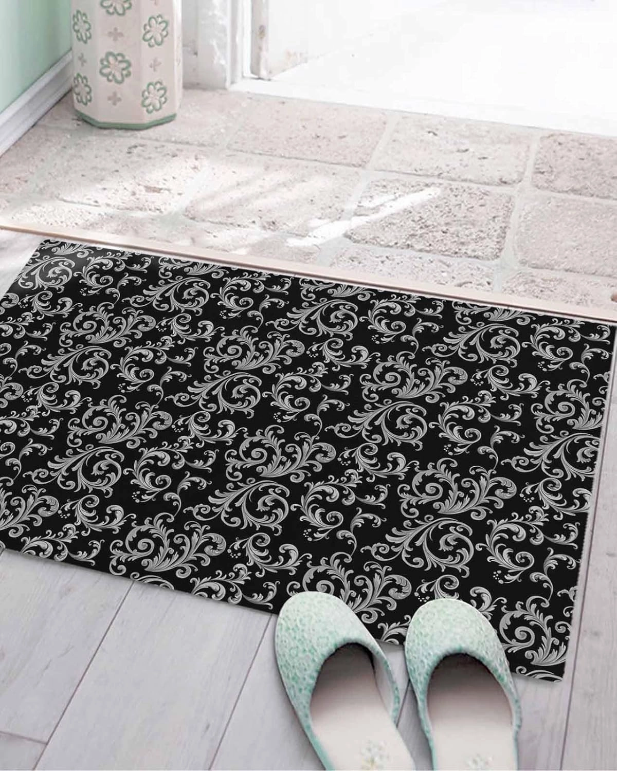 Indoor Doormat Classic Swirling Floral Seamless Design,Shaggy Floor Mat with Non-Skid Backing Black Grey,Machine Washable Plush Area Rug Carpets for Kitchen Nursery Bedroom