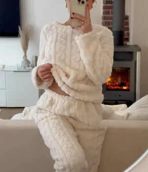 Izabella | Fluffy Lounge Set