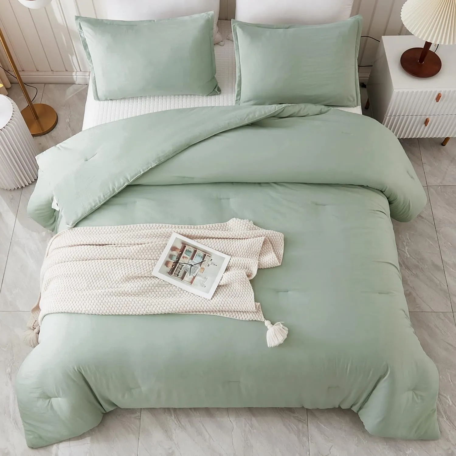 Litanika King Size Comforter Set Sage Green, 3 Pieces Lightweight Solid Comforter King Size, All Season Fluffy Down Alternative Comforter Bed Set Quilt Blanket