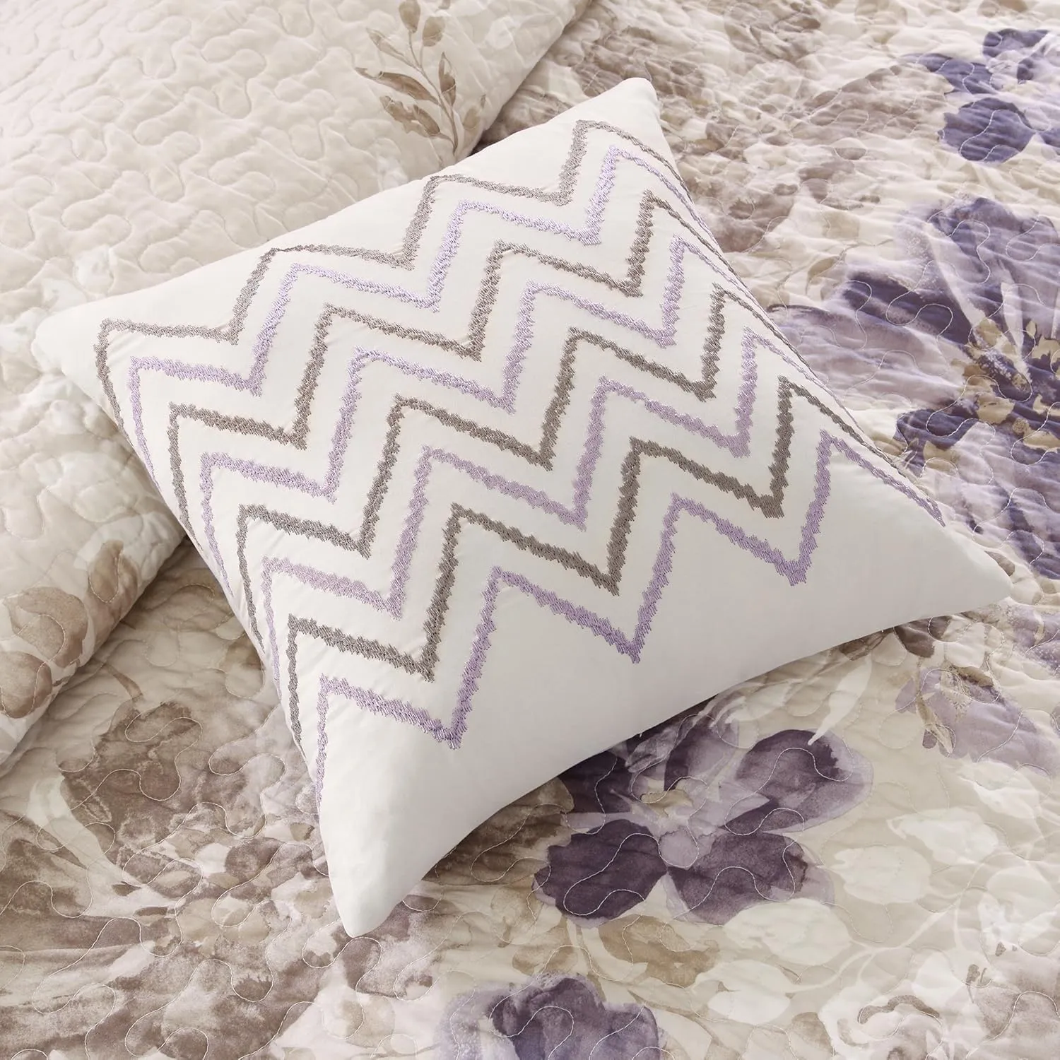 Madison Park Luna Quilt Modern Classic Design All Season, Breathable Coverlet Lightweight Bedding Set, Matching Shams, Decorative Pillow, Full/Queen(90"x90"), Floral Taupe 6 Piece