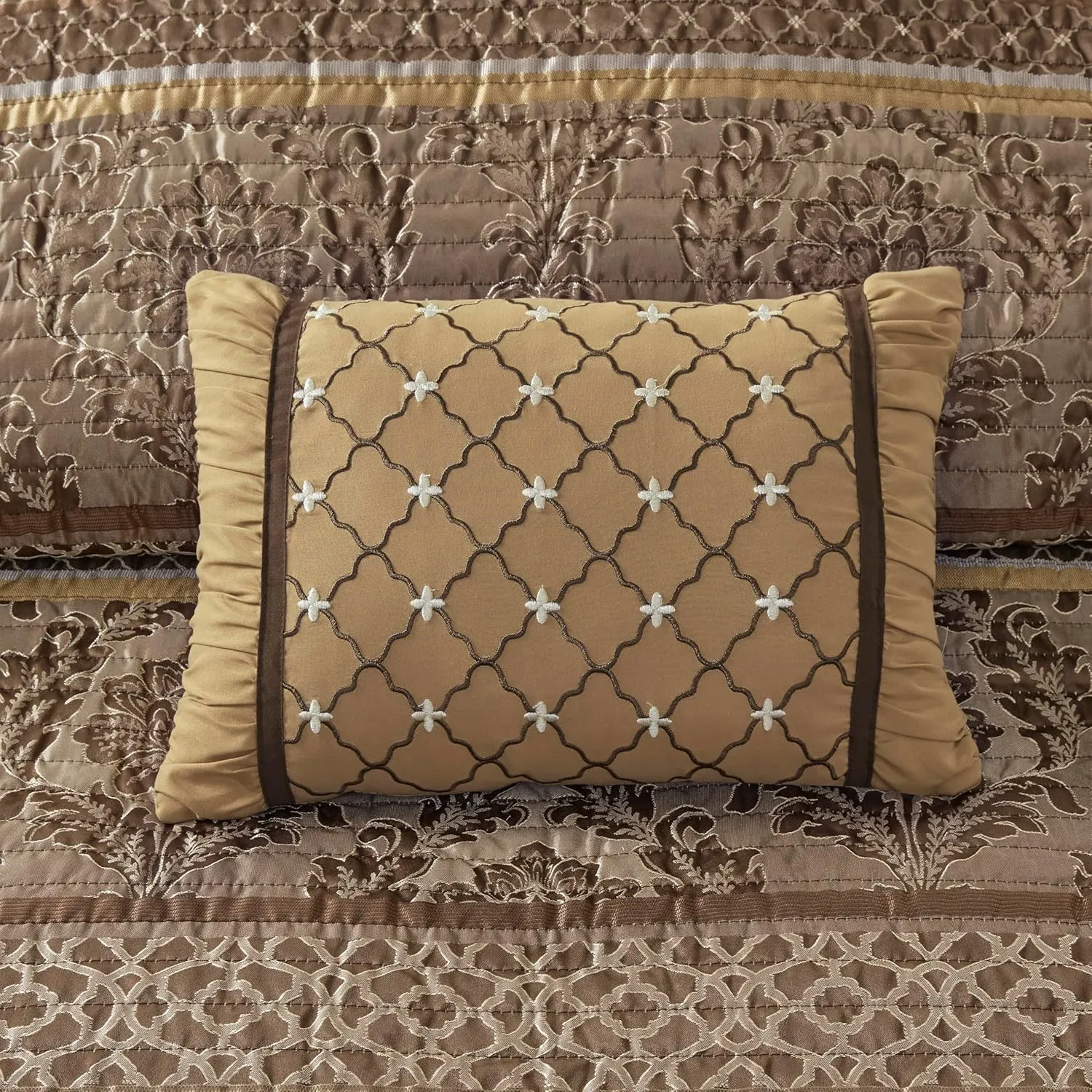 Madison Park Quilt Traditional Damask Design All Season, Lightweight Coverlet Bedspread Bedding Set, Matching Shams, Pillows, King/Cal King(104"x94"), Bellagio, Jacquard Brown/Gold 6 Piece (MP13-369)