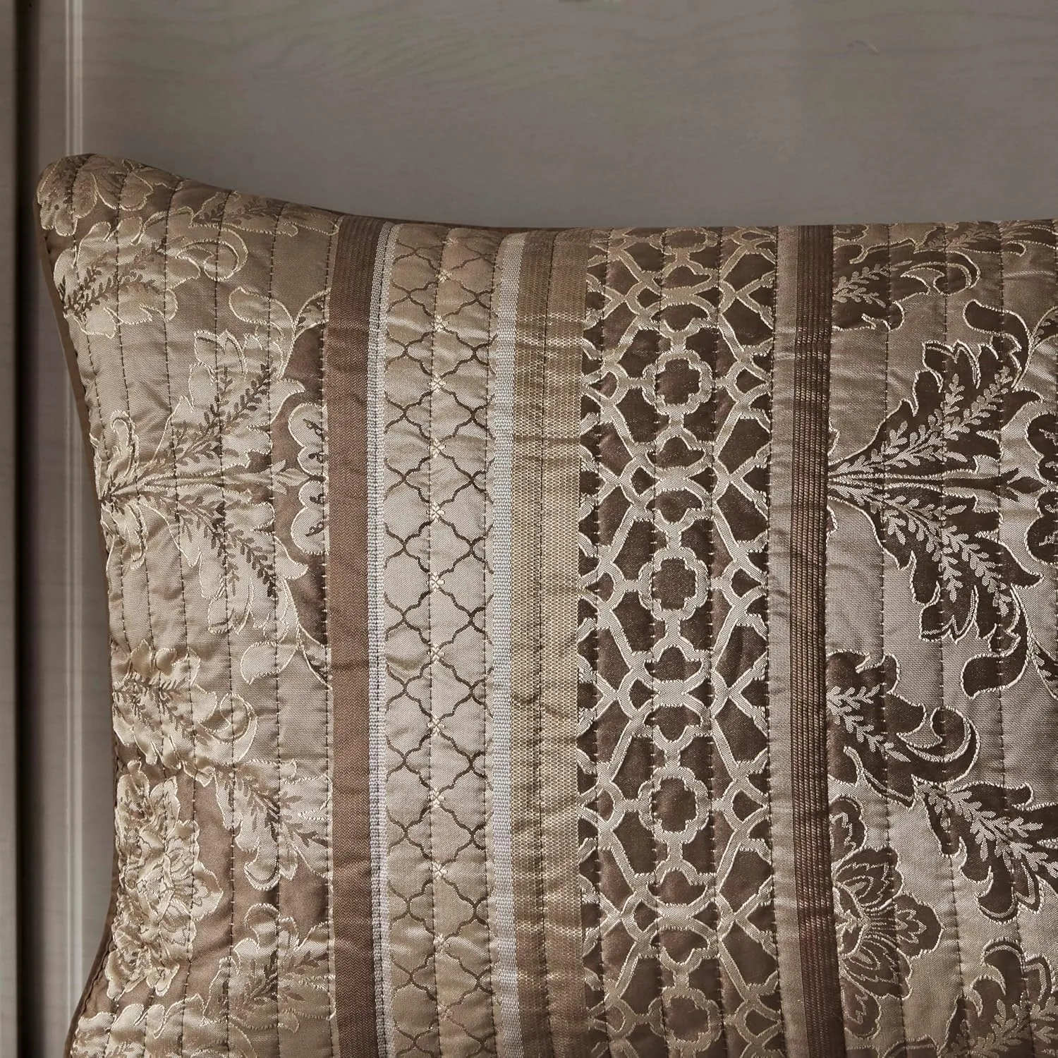 Madison Park Quilt Traditional Damask Design All Season, Lightweight Coverlet Bedspread Bedding Set, Matching Shams, Pillows, King/Cal King(104"x94"), Bellagio, Jacquard Brown/Gold 6 Piece (MP13-369)