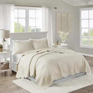 Madison Park Tuscany Quilt Set-Casual Damask Stitching Design Lightweight Coverlet Bedspread Bedding, Shams, King/Cal King(108"x96"), Medallion Cream 3 Piece