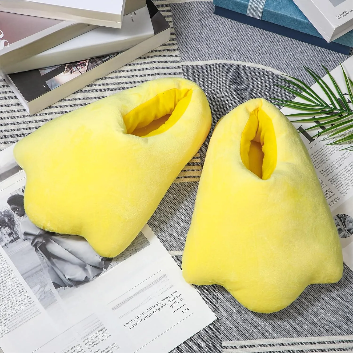 Meanplan Duck Slippers, Winter Feet Slippers Yellow Cartoon Shoes Fluffy Claw Paw Shoes Halloween Party Gift