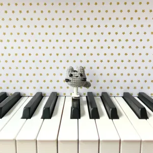 MyPianoPals, Piano Key Markers for Beginning Pianists, Handmade, Visual Aid for Learning Piano, Safe for Piano Keys, US Patent Pending [Gray Cat]