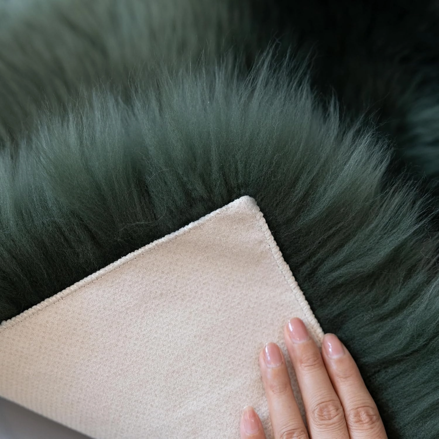 Natural Australian Sheepskin Seat Chair Pad,Soft Wool and Non-Slip Backing Cover for Home Office Chair Computer Chairs, car Seats, Kitchen and Dining Room Square Pack of 1 (Forest Green, 18"×18”)