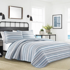 Nautica Quilt Set All Season Cotton Bedding with Matching Sham, Lightweight & Reversible, King, Jettison Grey/Blue/White