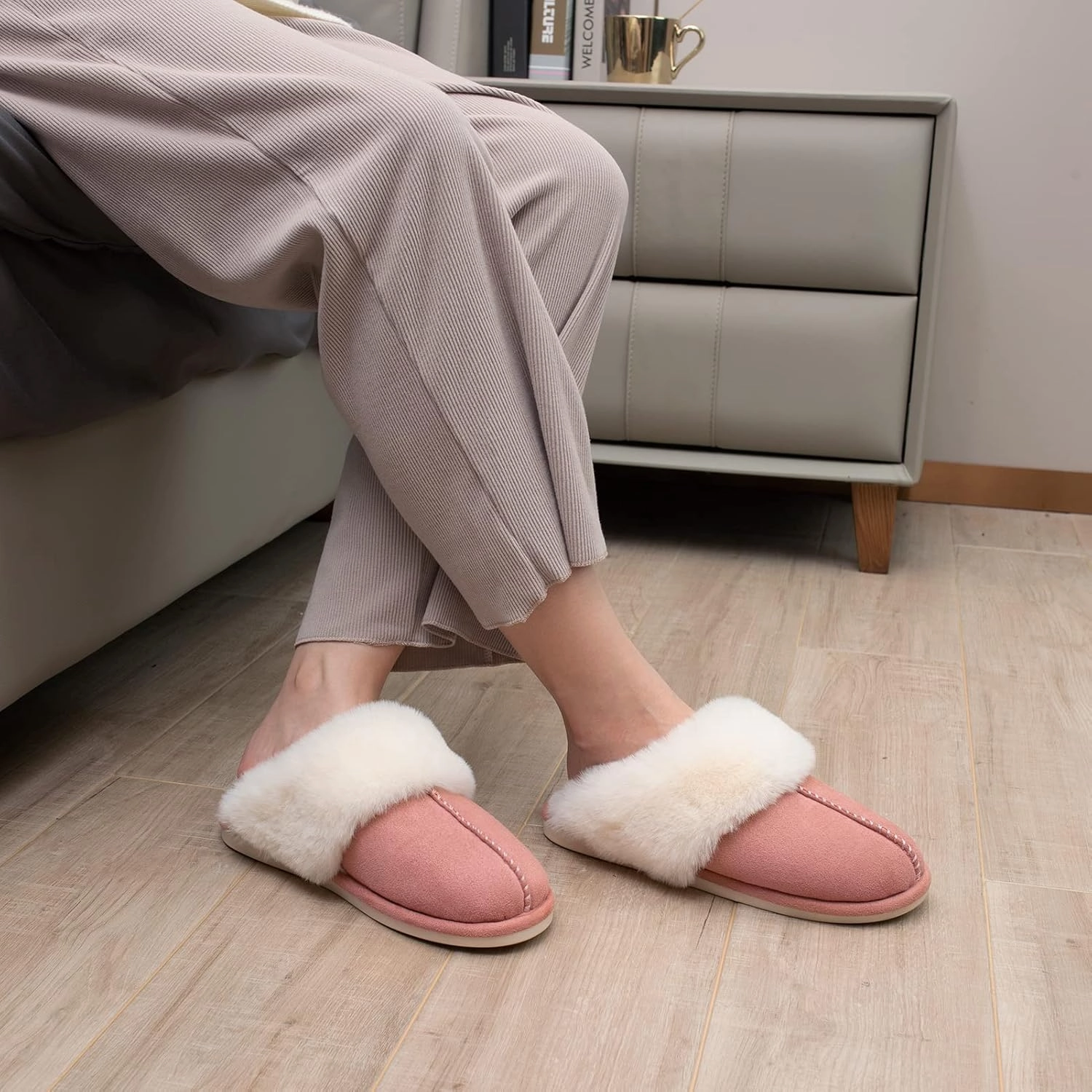 Parlovable Women Slippers with Memory Foam, Fuzzy Warm Bedroom House Shoes, Fluffy Winter Indoor Outdoor Anti-Skid Sole