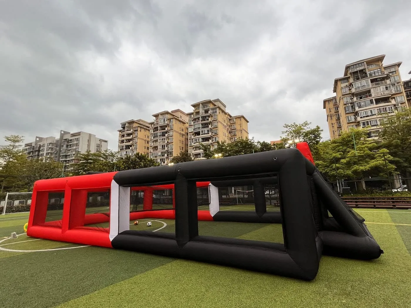 Portable Inflatable Sports Court Inflatable Soccer & Basketball & Volleyball Field 3 in 1 Multiple Sport Game with Blower for Birthday/School Playground/Family/Team Games
