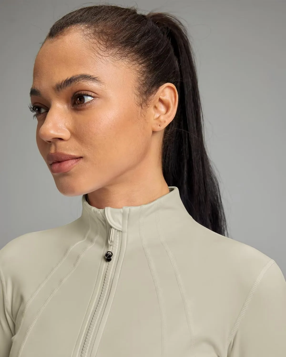 QUEENIEKE Women’s Workout Cropped Jacket Full Zip Lightweight Running Track Jackets Bbl Slim Fit Tops Shirts