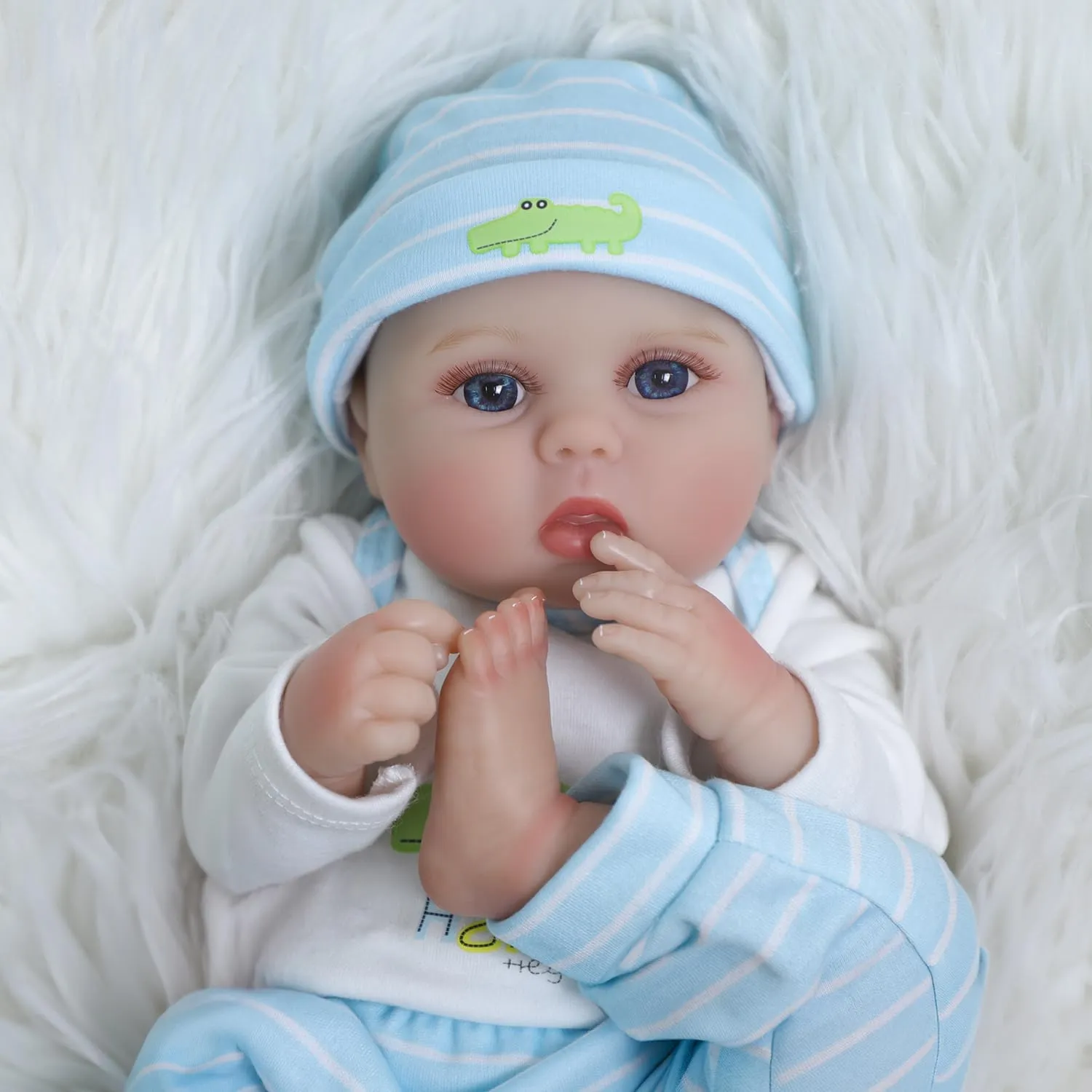 SCOM Lifelike Reborn Baby Dolls - 16 inch Realistic Baby Toddler Dolls Soft Cloth Body Vinyl Limbs, with Clothes and Doll Accessories Gifts for Kids Age 3 