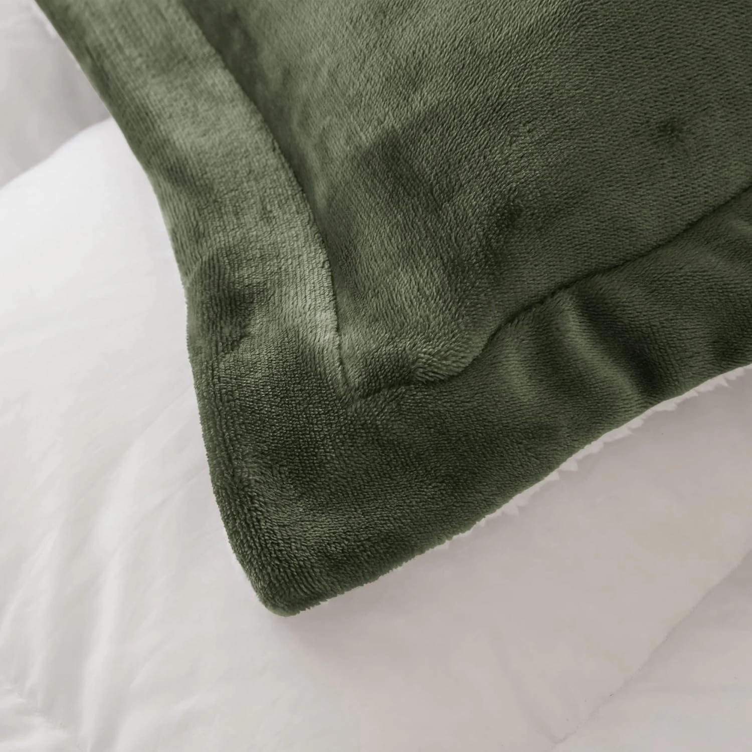Seward Park Olive Green Sherpa Comforter Set Full Queen Size, All Season Soft Warm Fleece Blanket, Winter Bedding Sets with 2 Pillow Shams