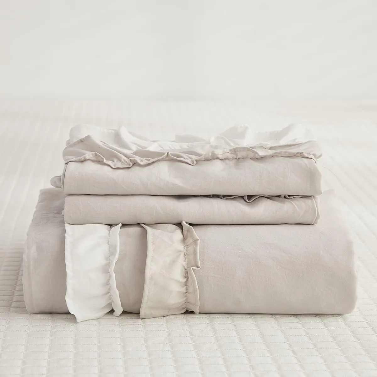 Shabby Chic 3 Pieces Bedding,Vintage Ruffled Queen Duvet Cover Set with 2 Layers Ruffles,Soft Brushed Microfiber Set with Zipper Closure,Lightweight Duvet Cover Set