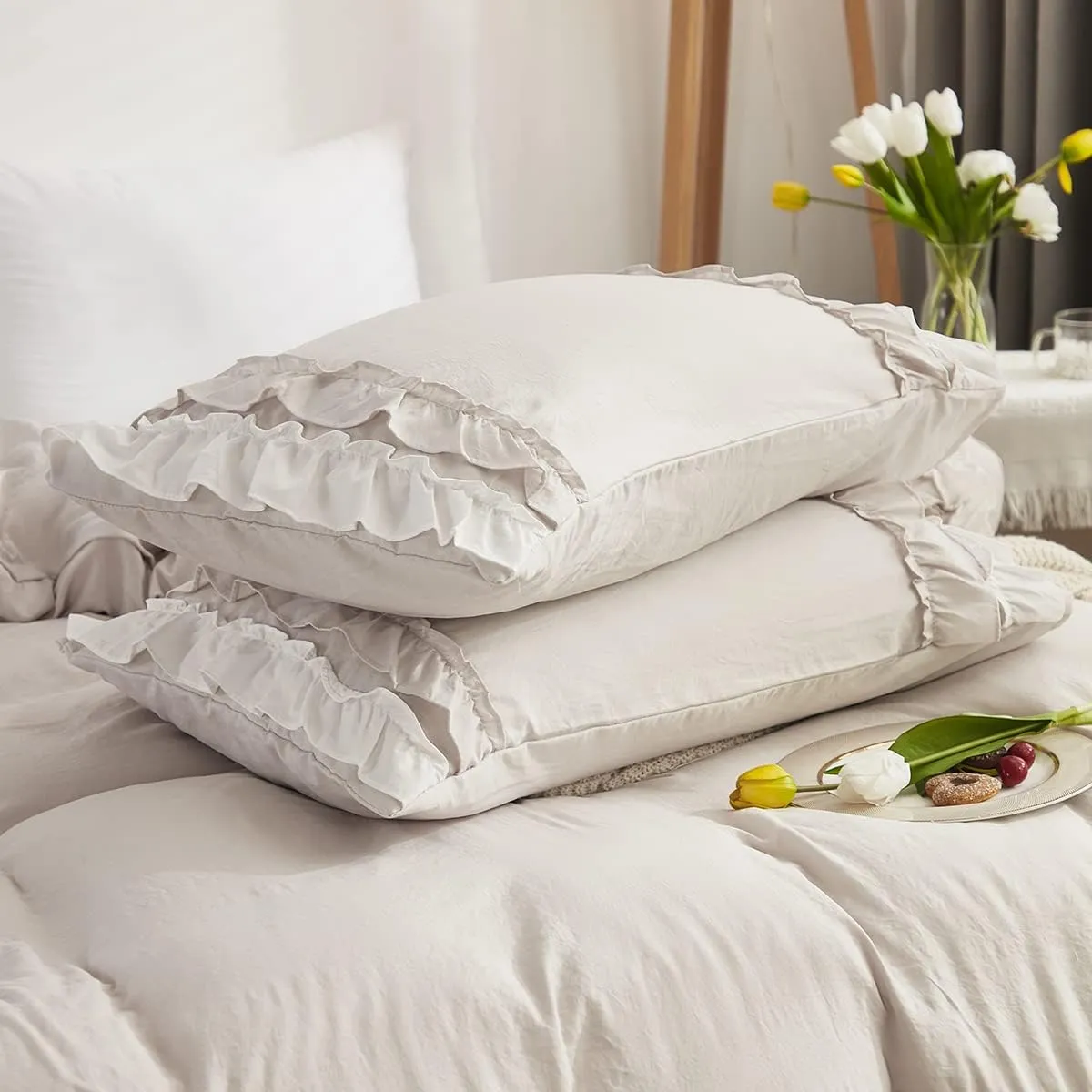 Shabby Chic 3 Pieces Bedding,Vintage Ruffled Queen Duvet Cover Set with 2 Layers Ruffles,Soft Brushed Microfiber Set with Zipper Closure,Lightweight Duvet Cover Set