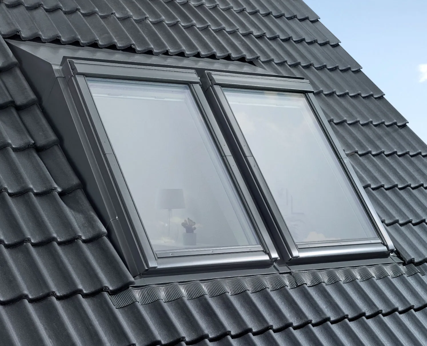 VELUX EAW 6021E Pro   Coupled Mini Dormer Flashing - For tiles up to 120mm in profile (roof pitches 10° - 75°)
