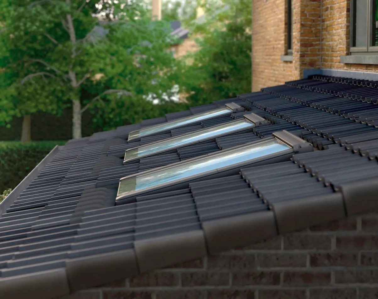 VELUX GBL CK04 S10G03 Low Pitch 10° Roof Window Package (55 x 98 cm)