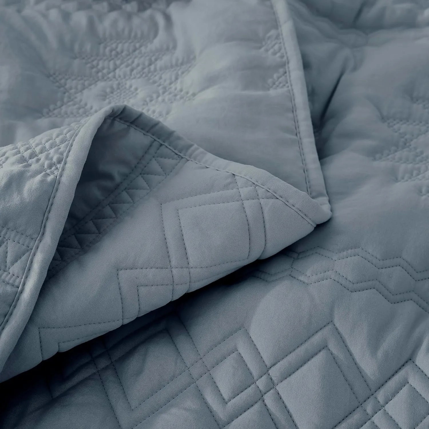 WDCOZY Boho Blue Grey Quilt King Size Bedding Sets with 2 Pillow Shams, Farmhouse Lightweight Soft Bedspread Coverlet for All Season, 3 Pieces, 104x90 inches