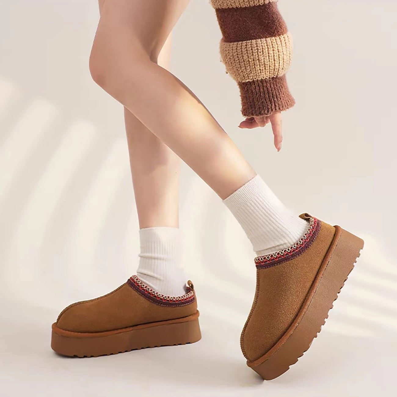 Women's Slippers Indoor & Outdoor Plush Lined Sneakers, Mini Slippers With Non-Slip Suede Ankle Boots