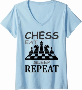 Womens Chess Play T-Shirt Chessboard Chess Mat Gift Idea V-Neck T-Shirt