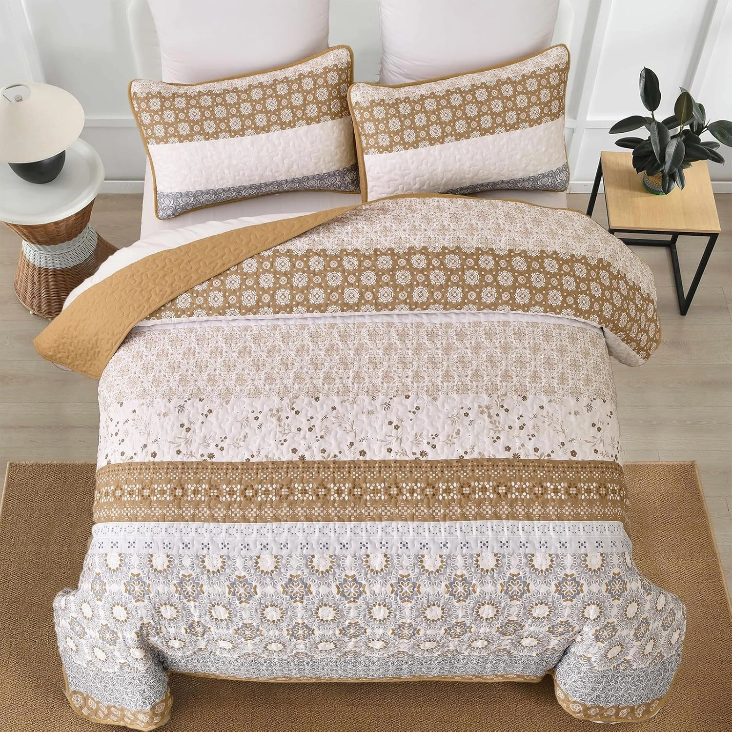 WONGS BEDDING Boho Quilt Set King, Brown Bohemian Striped Patchwork Summer Bedspread Coverlet Set with 2 Pillowcases,Lightweight Microfiber Floral Bedding Set 104"×90"
