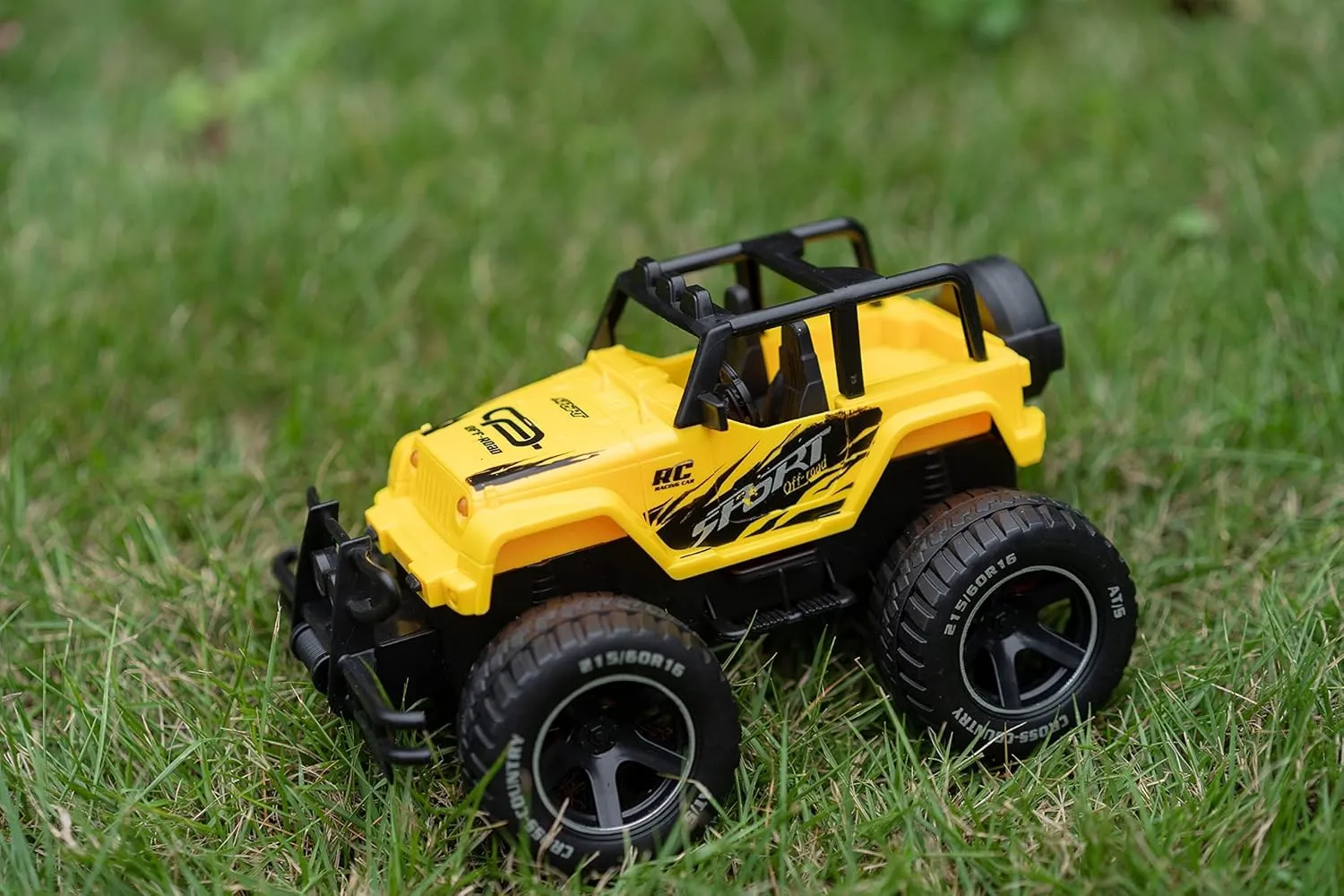 Yellow RC Truck - 1:18 Scale RV Truck with Headlights, Electric Toy for Kids